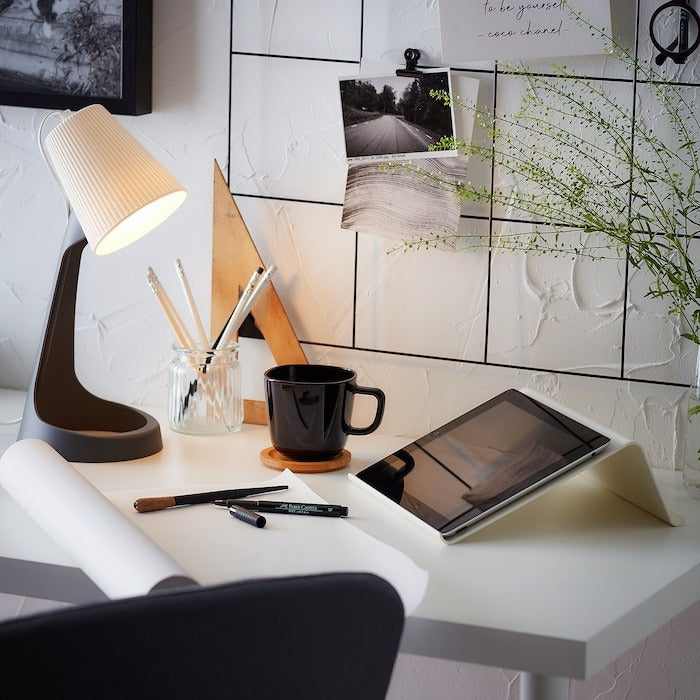 IKEA svallet table lamp.