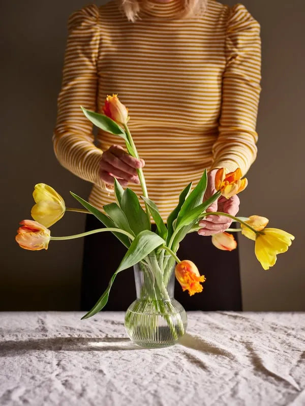 IKEA vase – Scandinavian-inspired decorative vase for home interiors in Pakistan.