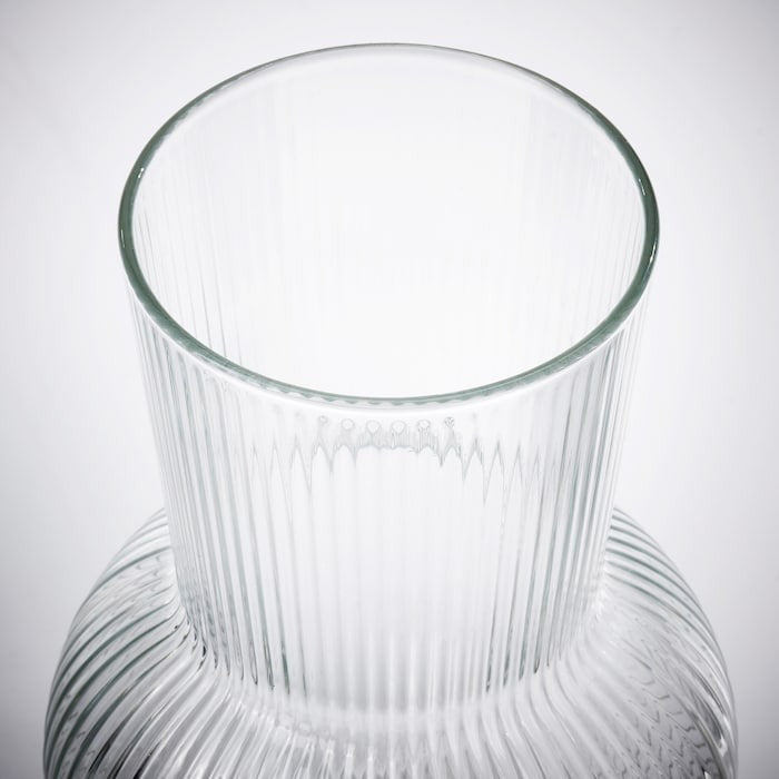 IKEA PARAG vase in clear glass.