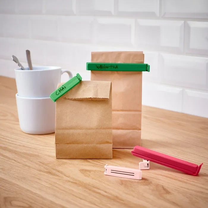 Close-up of IKEA BEVARA mixed colour clips.