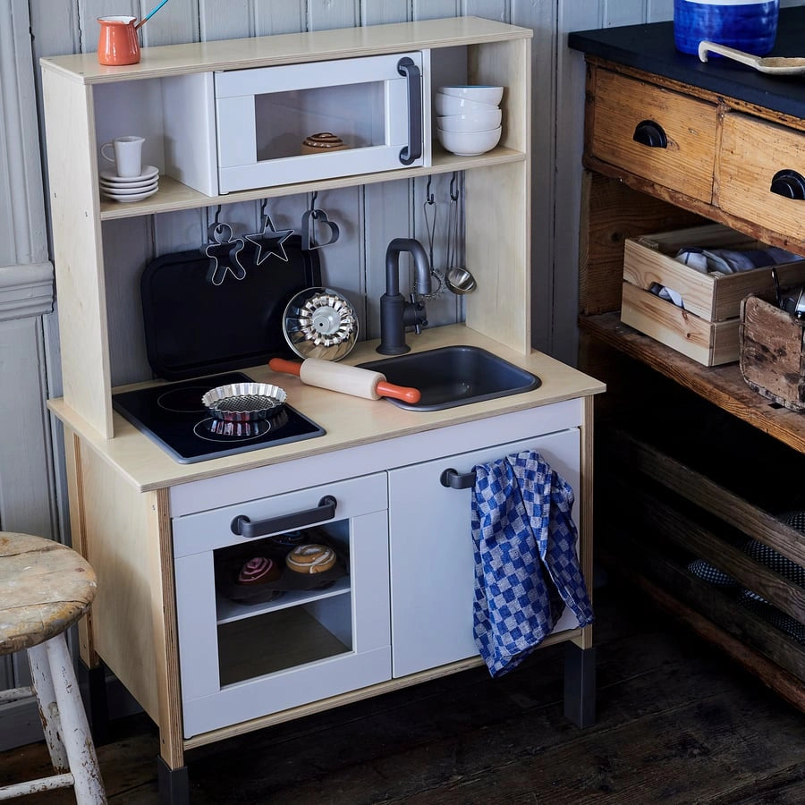 Front view of IKEA DUKTIG kids kitchen set