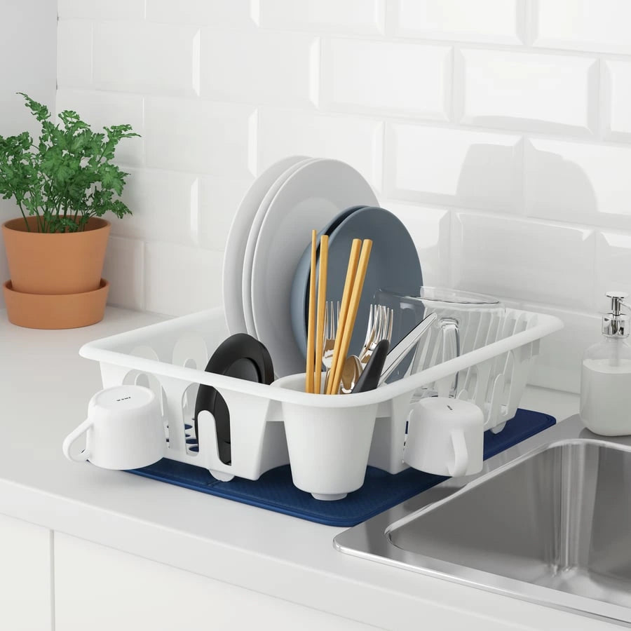 IKEA FLUNDRA dish drainer holding plates