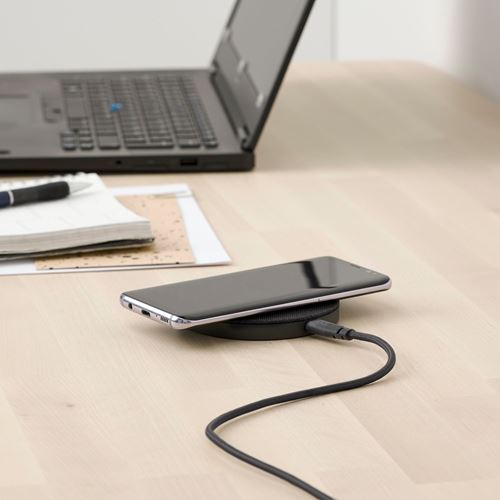 IKEA NORDMÄRKE wireless charger on desk