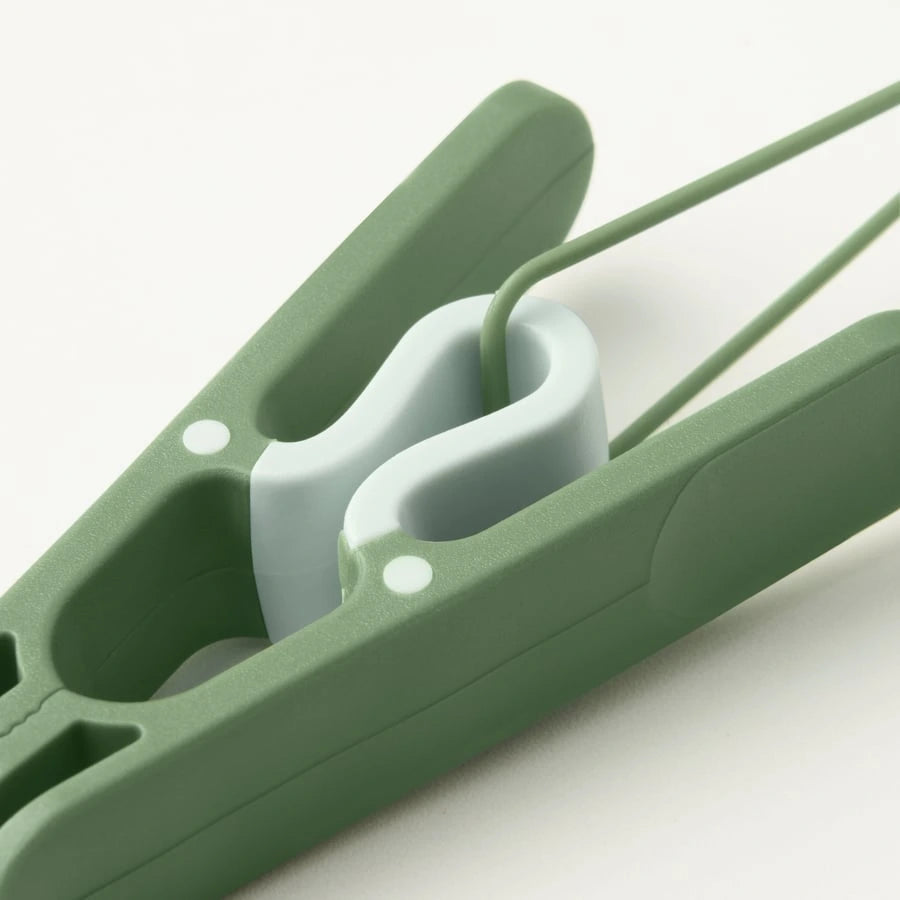 IKEA SLIBB green laundry clothes pegs