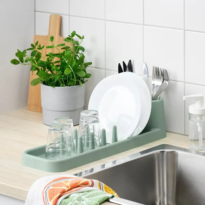 IKEA STÄMLING Dish Drainer holding plates and cups.