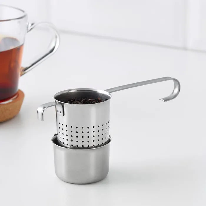 Stainless steel tea infuser with loose leaf tea